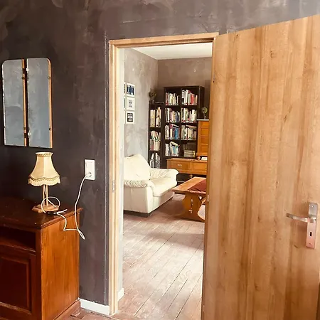 Comme Chez Le Notaire Apartment *